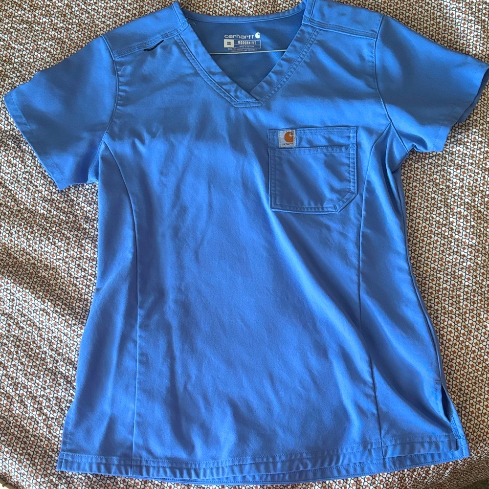 Women’s XS Ceil Carhartt Scrub top NWOT